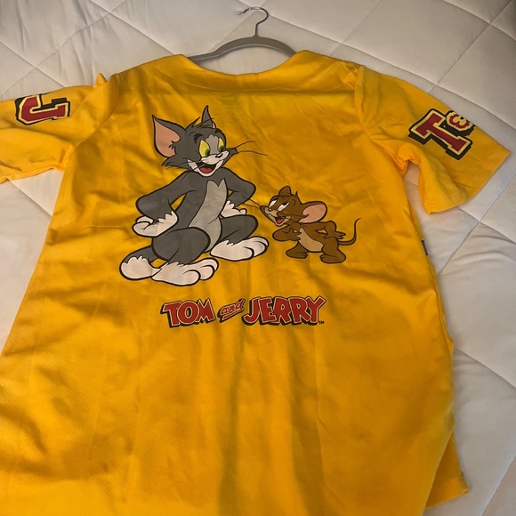 Brand New Tom and Jerry Ladies Shirt - Picture 3 of 3